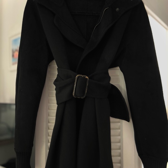 Vintage Jean Paul Gaultier full zip, collared, belted, black coat w/pockets! - Picture 4 of 12
